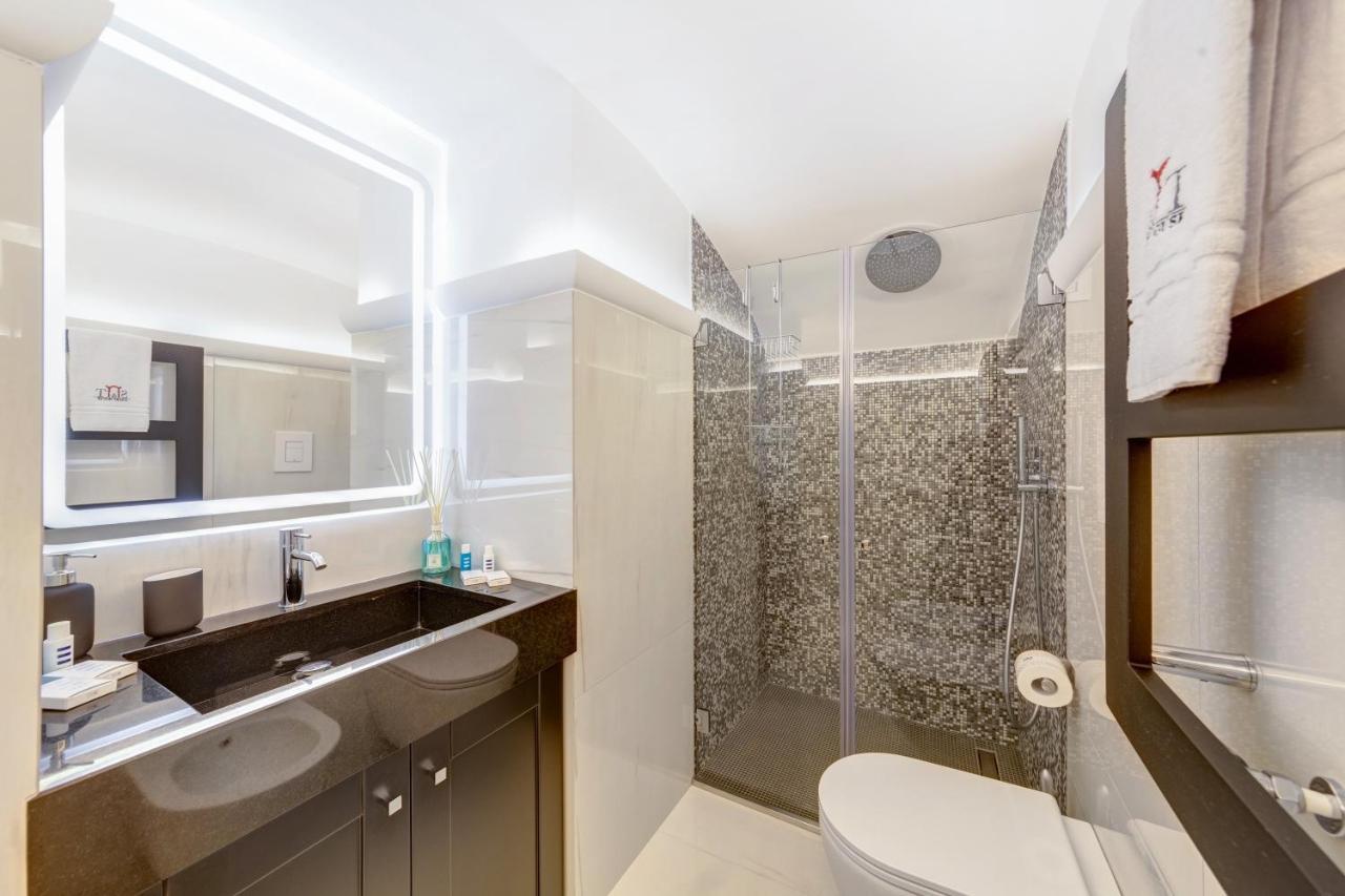 S&T Luxury House In Plebiscito Square Appartement Napels Buitenkant foto