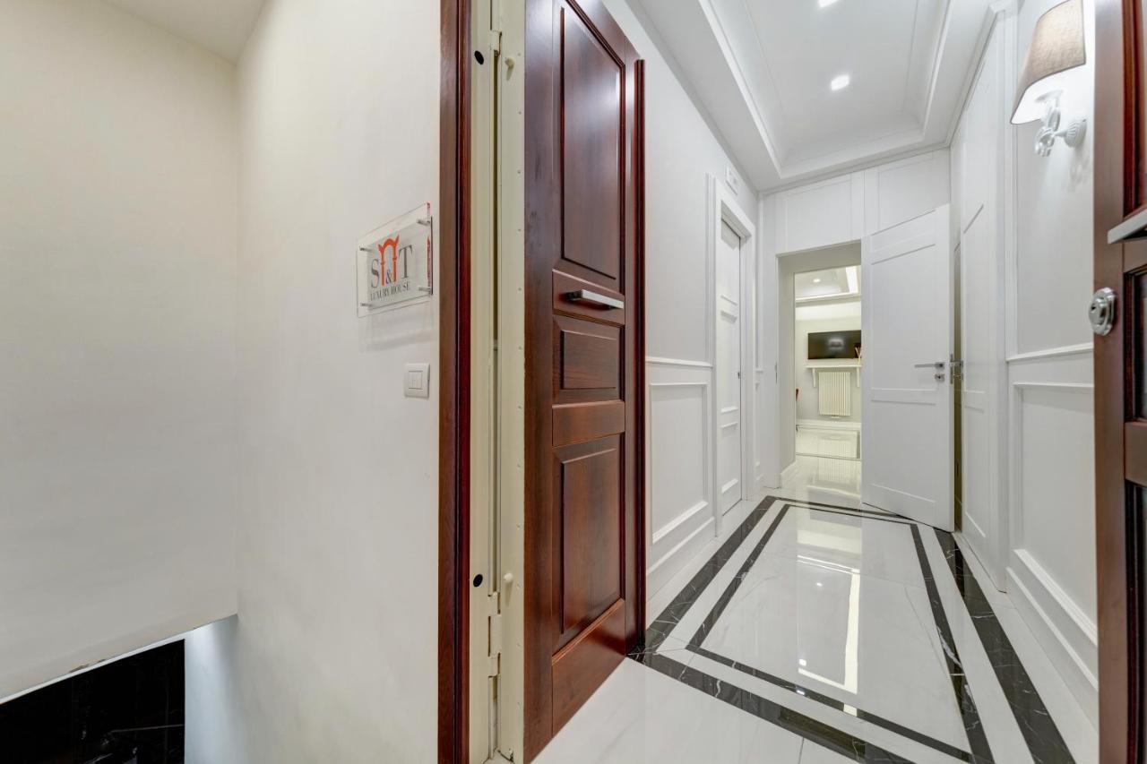 S&T Luxury House In Plebiscito Square Appartement Napels Buitenkant foto