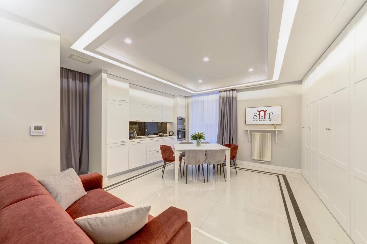 S&T Luxury House In Plebiscito Square Appartement Napels Buitenkant foto